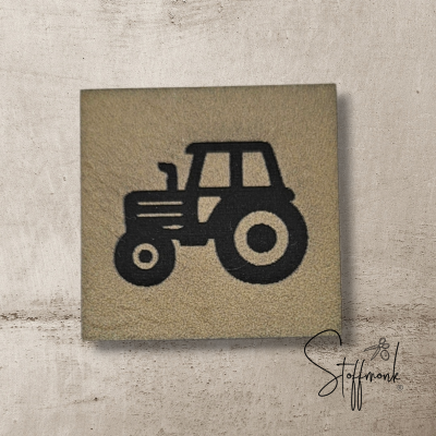 Label - TRAKTOR - ca. 3cm x 3cm - Kunstleder ++ Farbauswahl ++