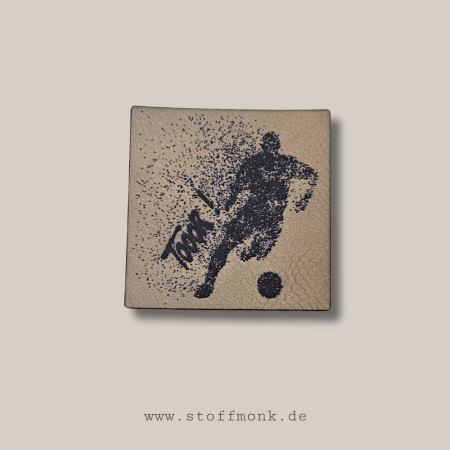 Label  " Fussballer mit Text (Tooor) " -  ca. 5 x 5 cm - Kunstleder ++ Farbauswahl ++