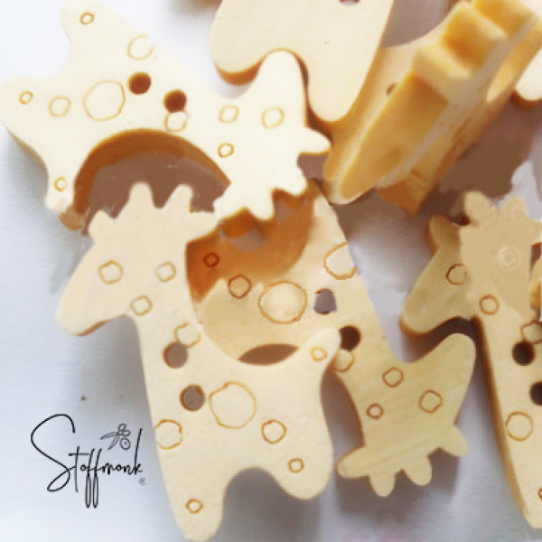 Holz Knopf hell - Giraffe - 2 Stück -