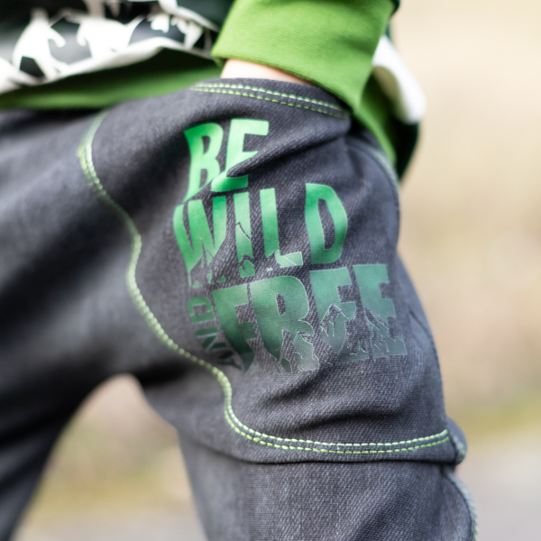 Bügelbild -  " BE WILD AND FREE #grün/schwarz "