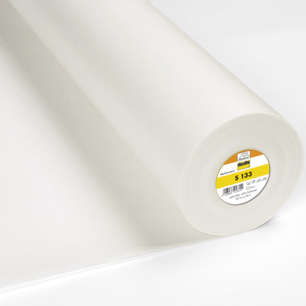 Vlieseline ® - S 133 - sehr feste Schabrackeneinlage