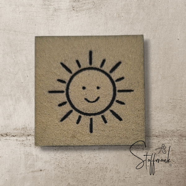 Label - Sonne MIT GESICHT - ca. 3cm x 3cm - Kunstleder ++ Farbauswahl ++