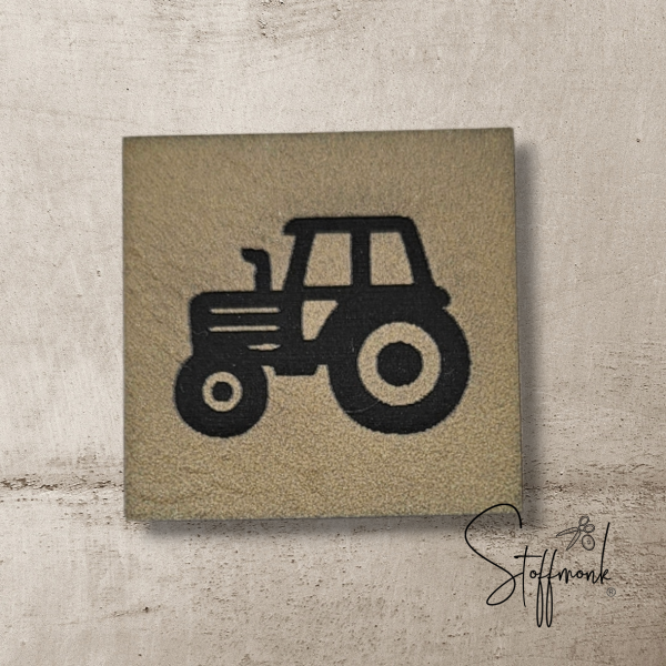Label - TRAKTOR - ca. 3cm x 3cm - Kunstleder ++ Farbauswahl ++