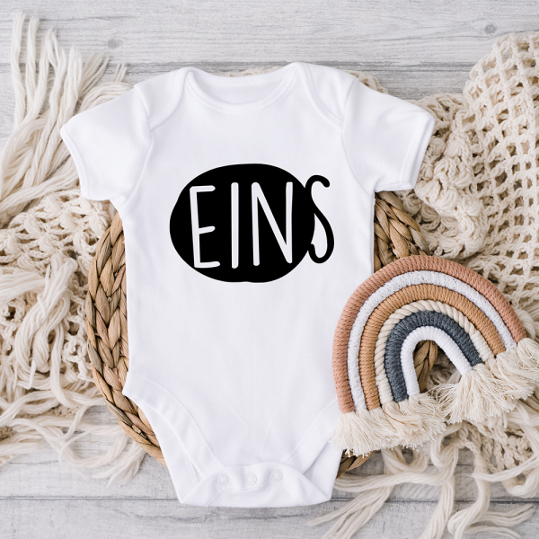 Bügelbild - " EINS - Button " - schwarz