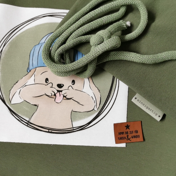 Patch / Aufnäher  - "Klein & Frech" - BLAU Hintergrund Oliv - Rund