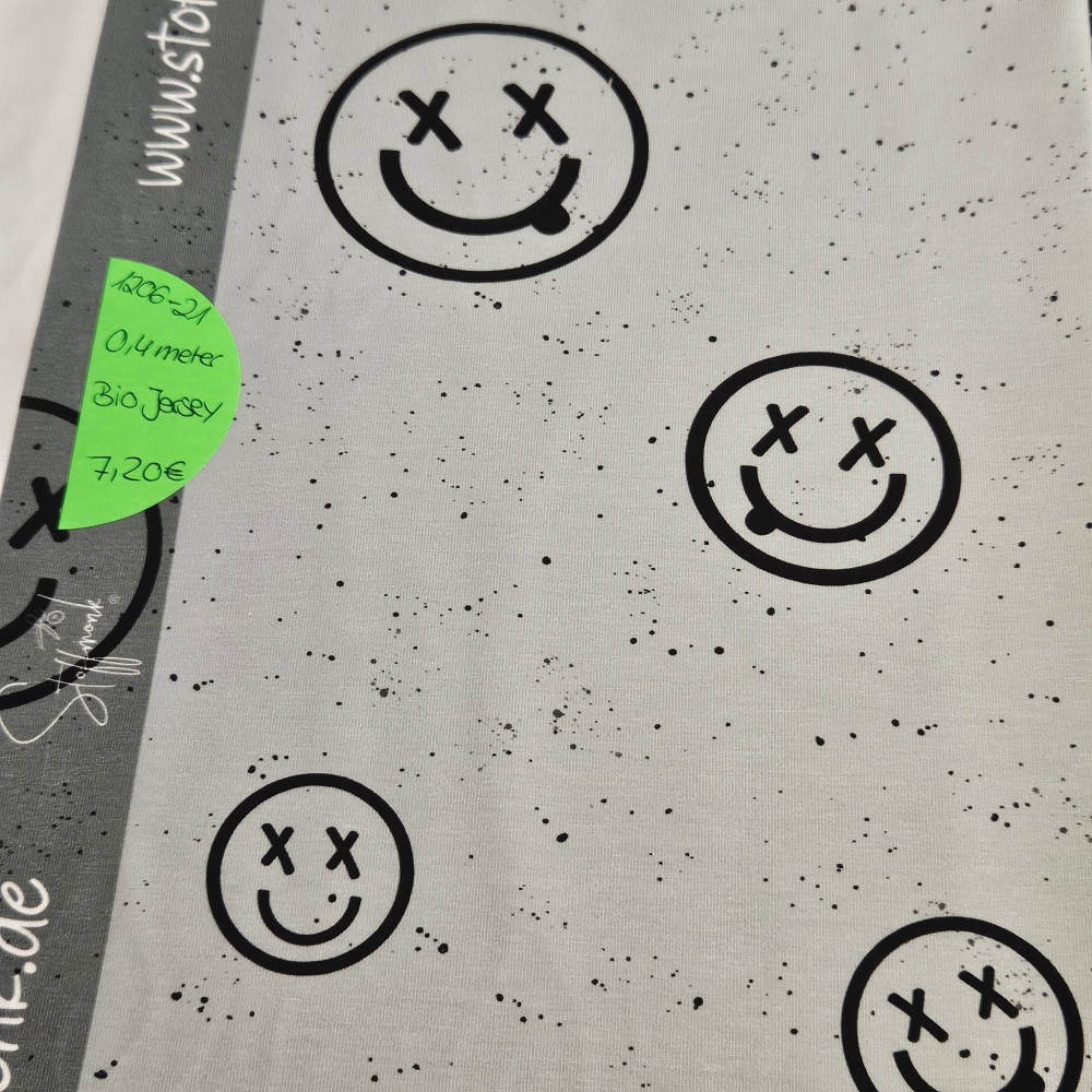 1206-21  - 0,4 Meter Smilies #hellgrau - Bio Jersey - 7,20€