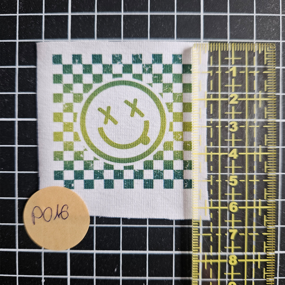 P016 - Patch - Karo Smilie lime - 5 cm - 1 €