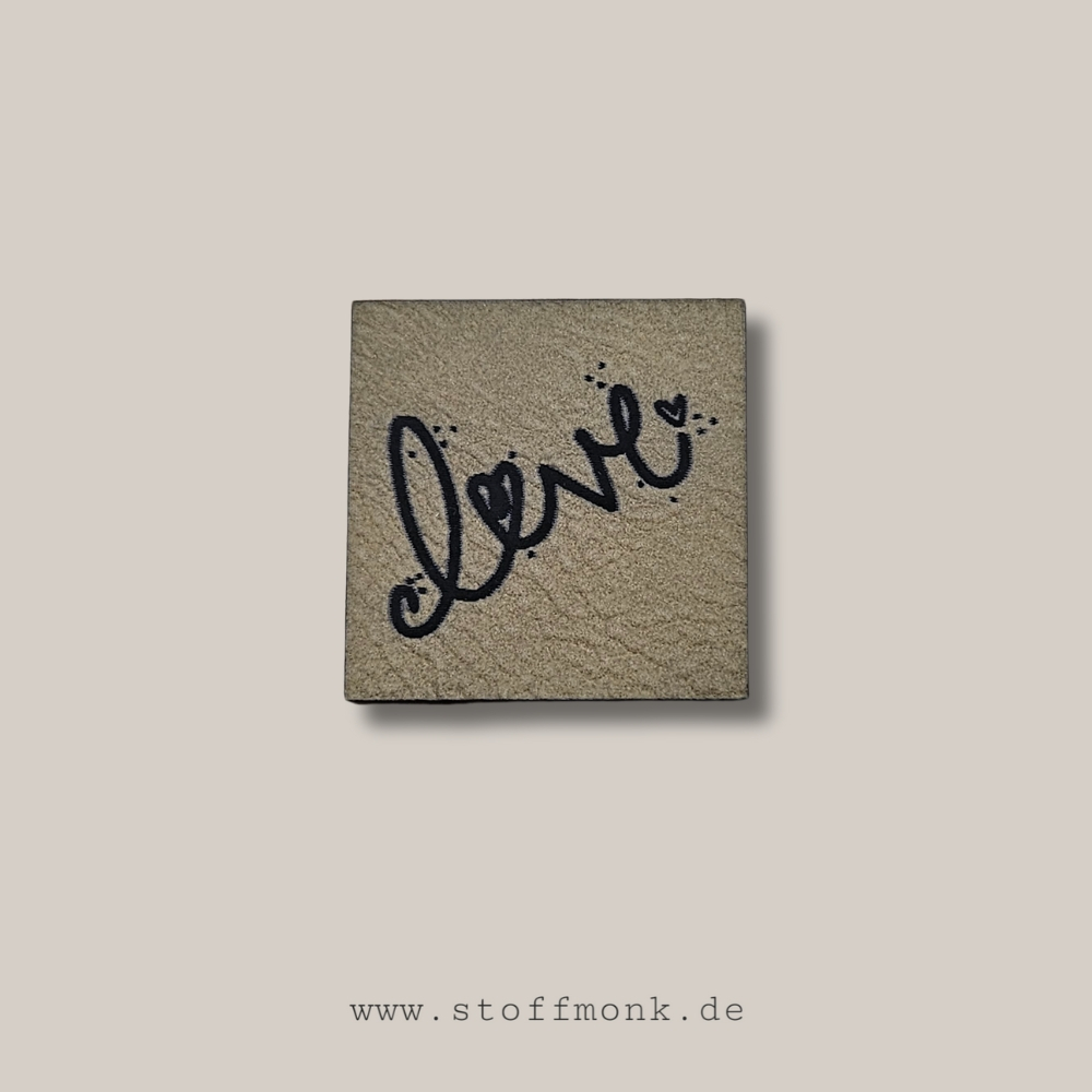 Label - "love" - ca. 3 cm x 3 cm - Kunstleder ++ Farbauswahl ++