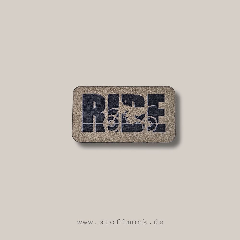 Label - " RIDE - Cross " - ca. 4 cm x 2,2 cm - Kunstleder ++ Farbauswahl ++