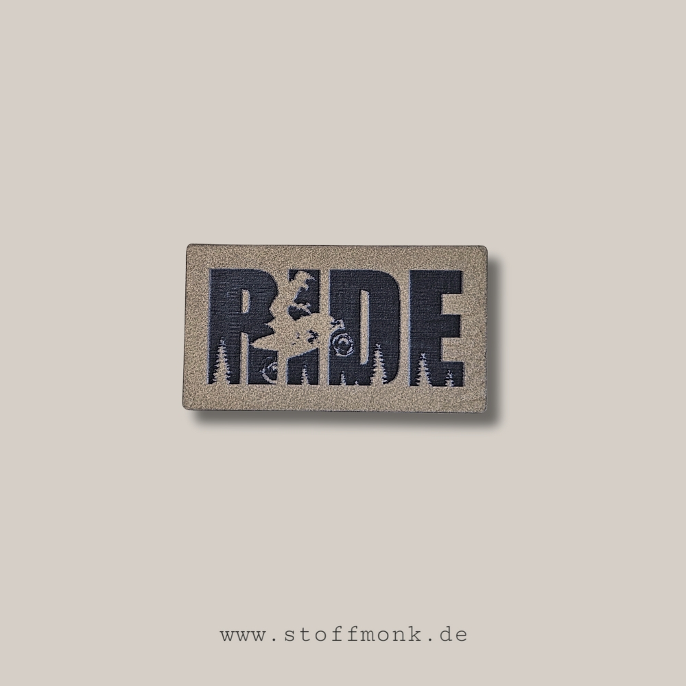 Label - " RIDE - Quadfahrer " - ca. 4 cm x 2,5 cm - Kunstleder ++ Farbauswahl ++