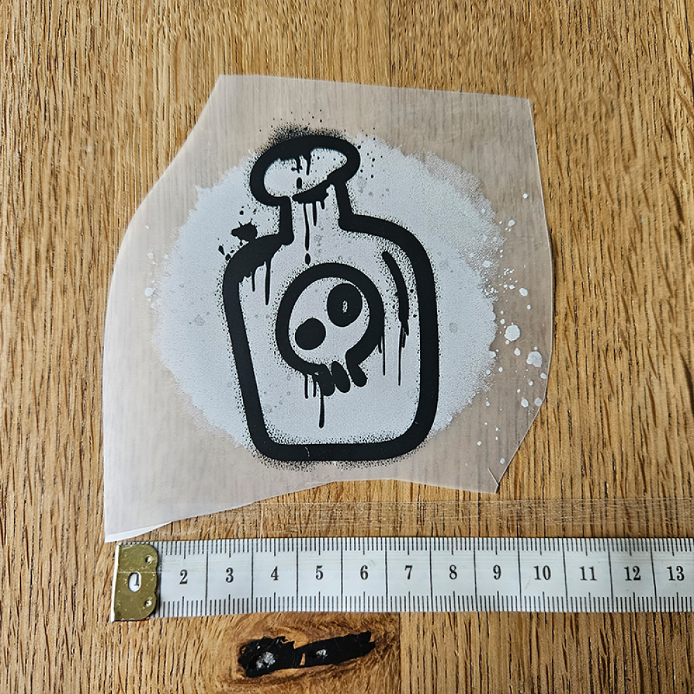 Bügelbild versandfertig - längste Seite ca. 10 cm   - WA_H99_10cm / Skulflasche Button grau